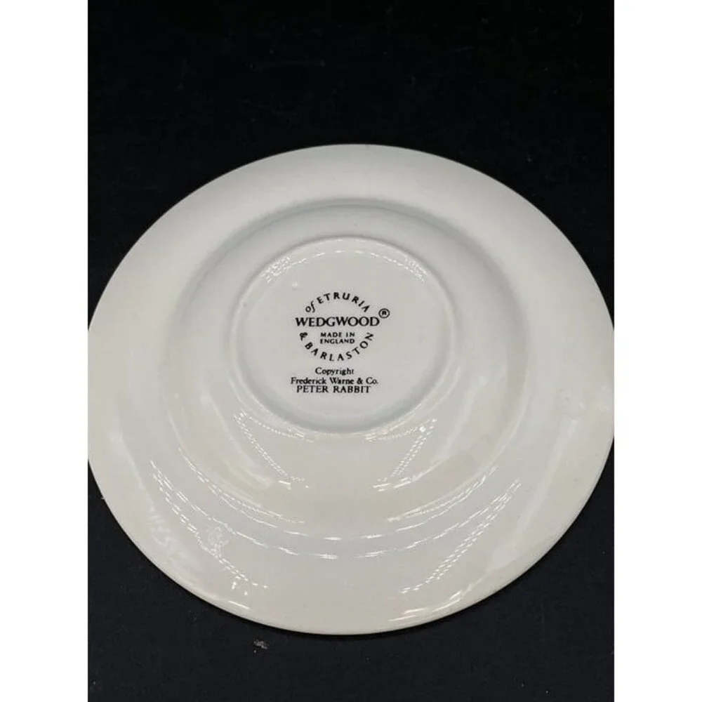 Wedgwood of Etruria Barlaston Beatrix Potter Peter Rabbit McGregor Ceramic Plate - Picture 3 of 5